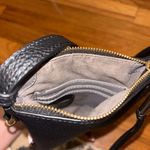 Vince Camuto Pebble Leather Black Crossbody Bag - Picture 7 of 9